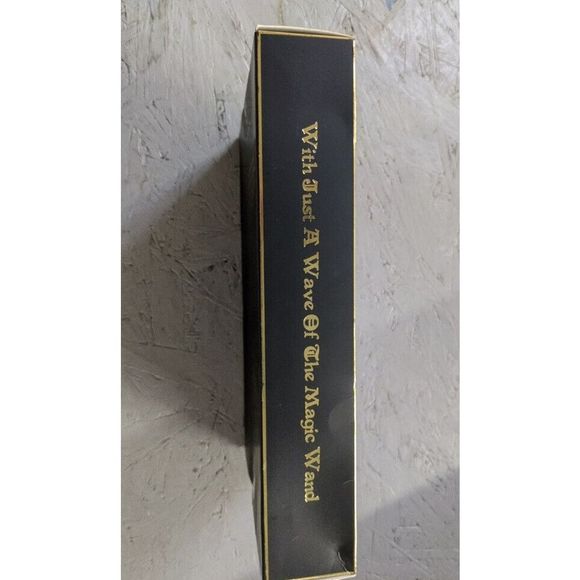 Make Up Revolution Shrek Fairy Godmother Magic Wand Brush Set w/ Carry Case NIB - Picture 5 of 5